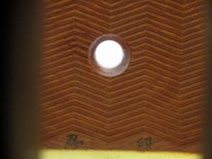 三味線 子持ち綾杉胴