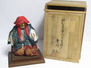 井波彫刻 荒井寿斎 作 木彫 獅子頭 置物 | 骨董品買取・和楽器買取 五宝堂