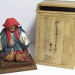 東京都新宿区高田馬場にて、彫刻家 晝間弘 木彫 彫刻「石橋」歌舞伎 能楽 人形 置物を査定しました。