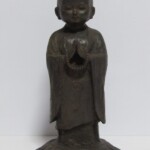 東京都千代田区にて、友沢正彦のブロンズ彫刻 合掌地蔵菩薩像、仏画