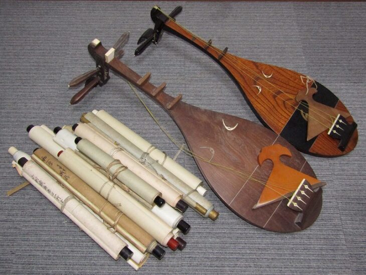 筑前琵琶、薩摩琵琶、撥などの和楽器、幕末三舟の掛軸など | 骨董品