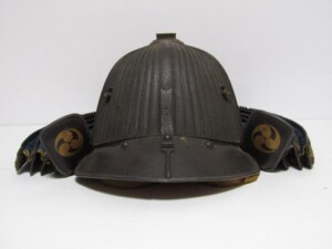 江戸時代 早乙女派四代 在銘 常州住早乙女家貞 鉄地六十二間筋兜